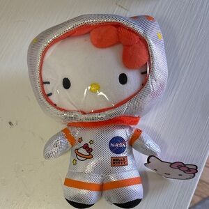 Hello Kitty Silver and Orange NASA Smithsonian Astronaut Plush NWT